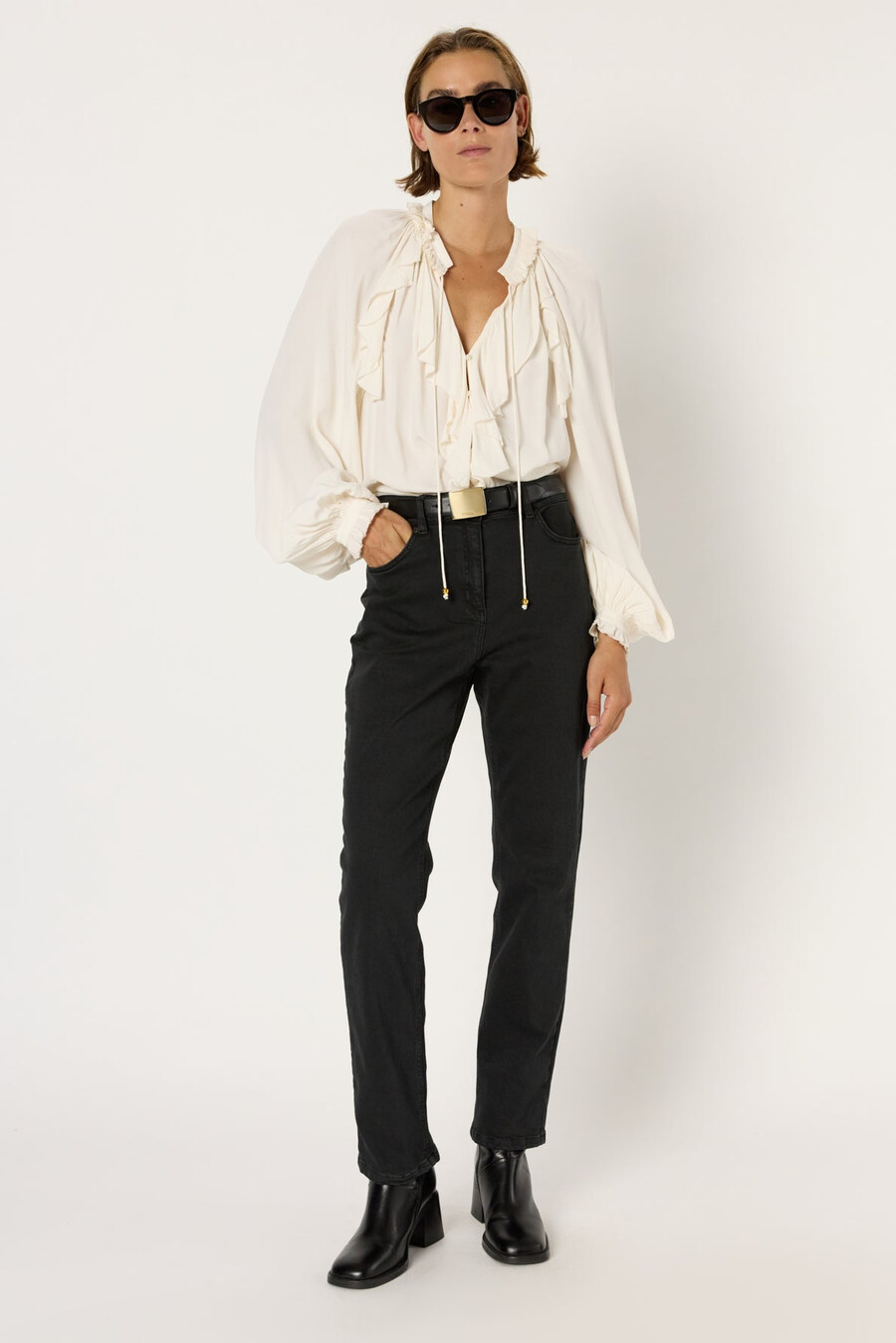 svarta raka jeans - carmen
