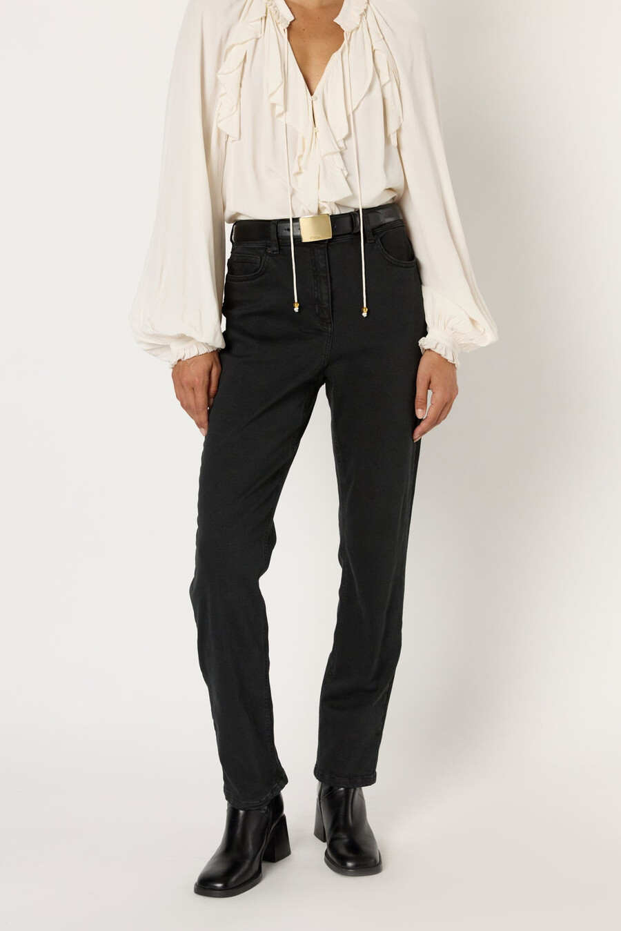 svarta raka jeans - carmen